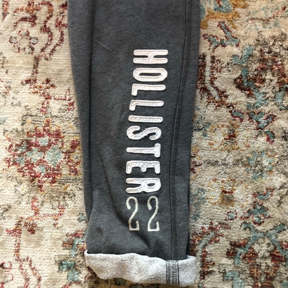 Hollister Sweatpants - Picture 2 of 7
